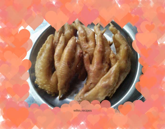 Braised chicken feet