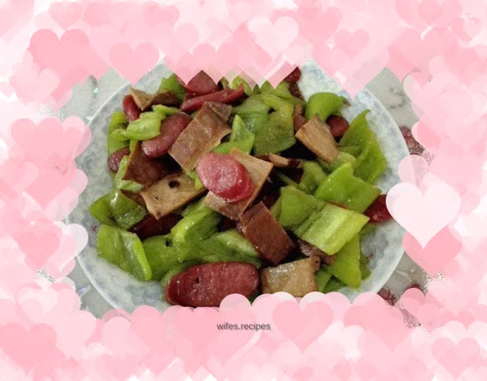 Sausage, tea, dried and stir-fried peppers