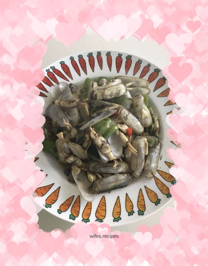 Stir-fried razor clams