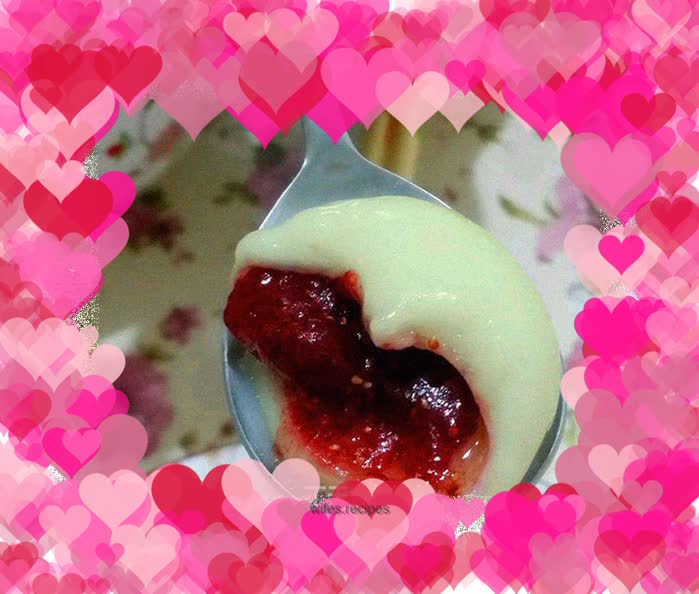 Strawberry Tartary Buckwheat Rice Balls