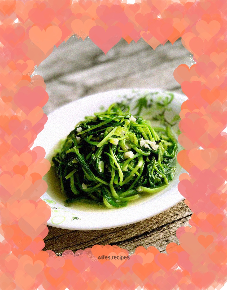 Stir-fried Garlic Chicken Feather