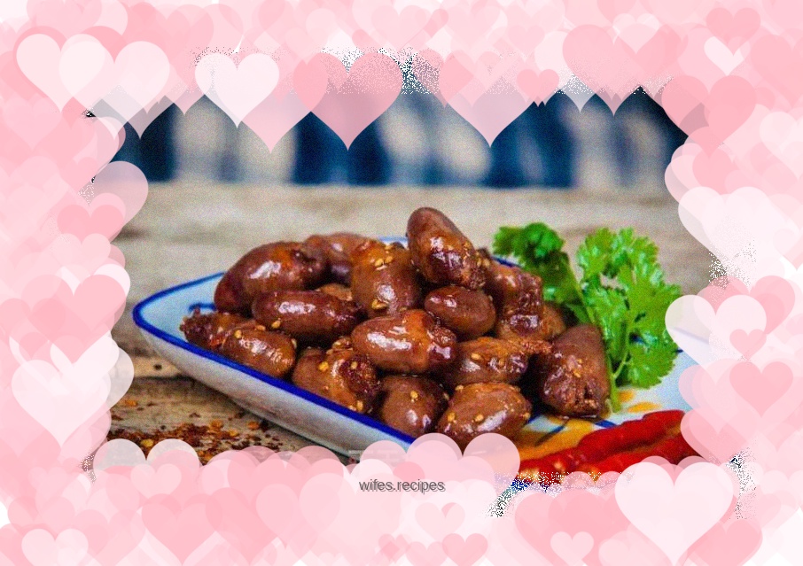 Spicy braised chicken hearts