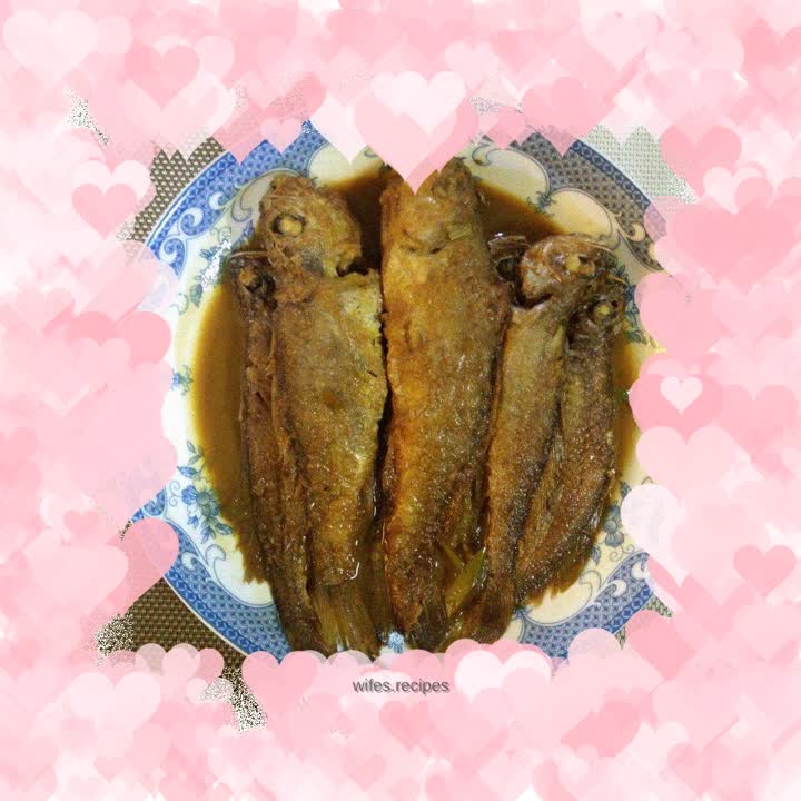 Braised yellow croaker