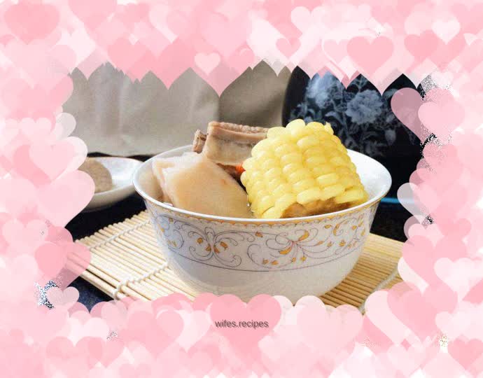 Lotus root, corn and pork ribs soup