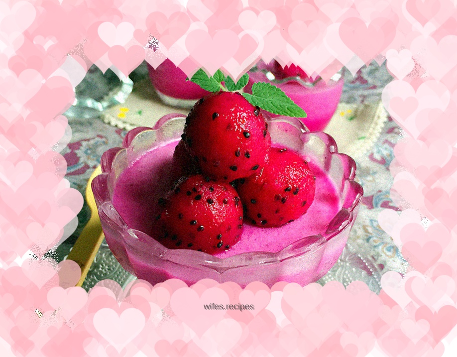 Dragon fruit pudding