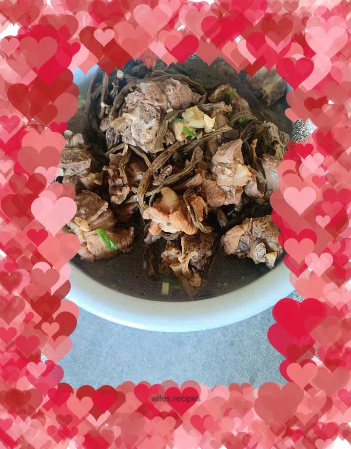 Pork Ribs Stewed with Dried Beans