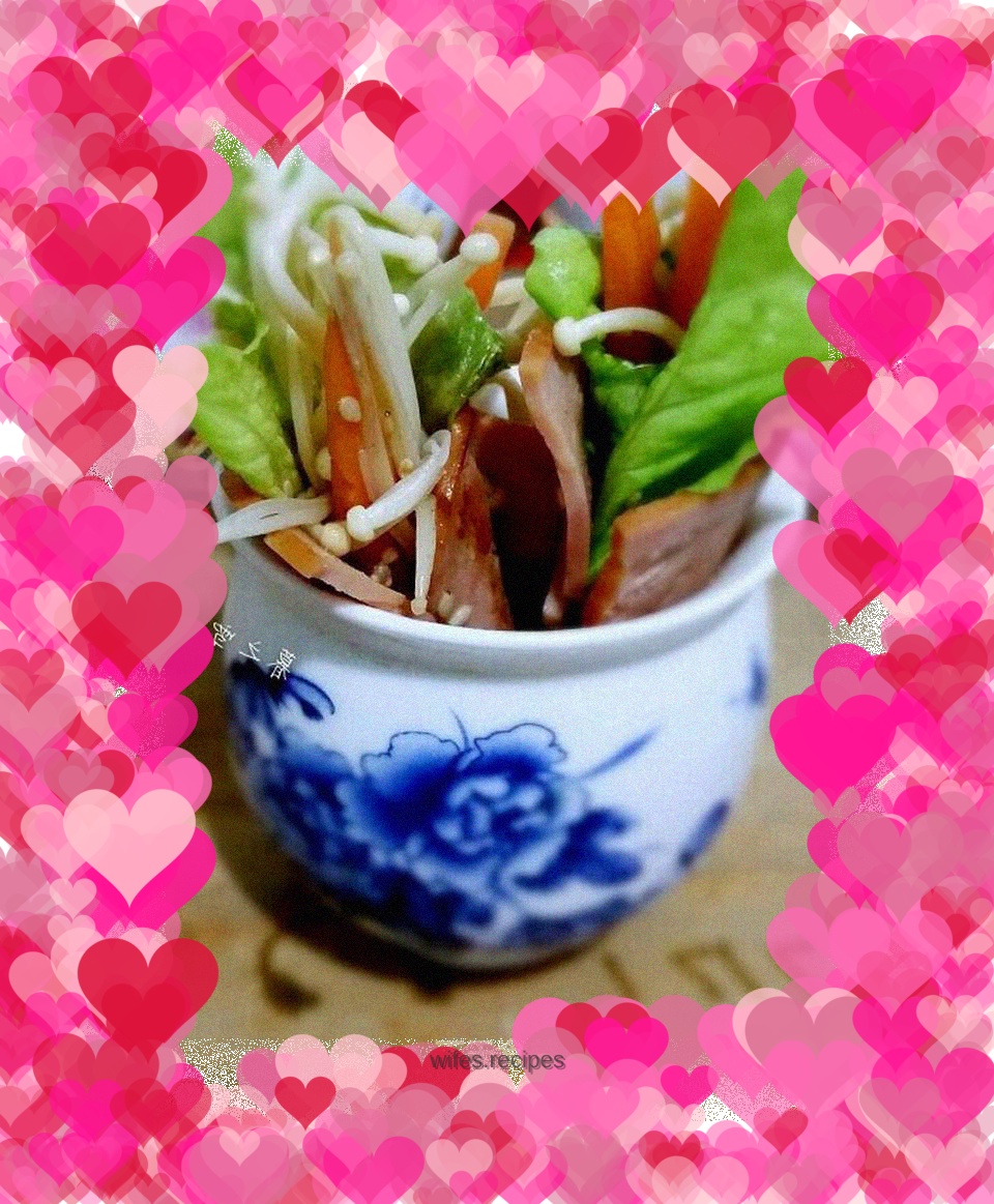 Pan-fried Bacon and Vegetable Rolls with Hoisin Sauce