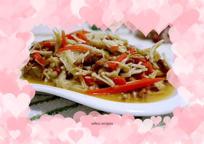 Stir-fried shredded pork with enoki mushrooms