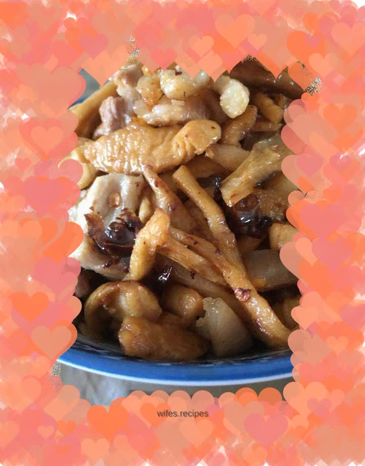 Stir-fried diced pork belly with dried radish