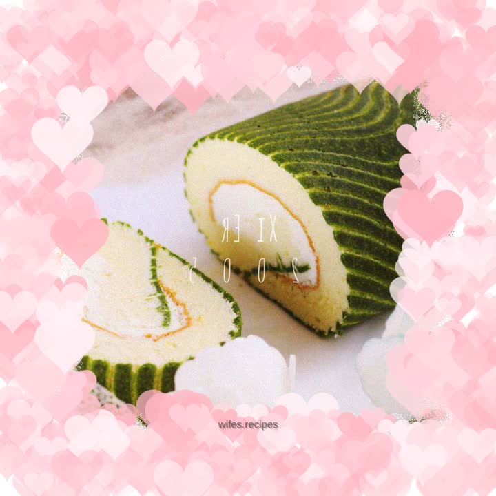 Wavy Matcha Cake Roll