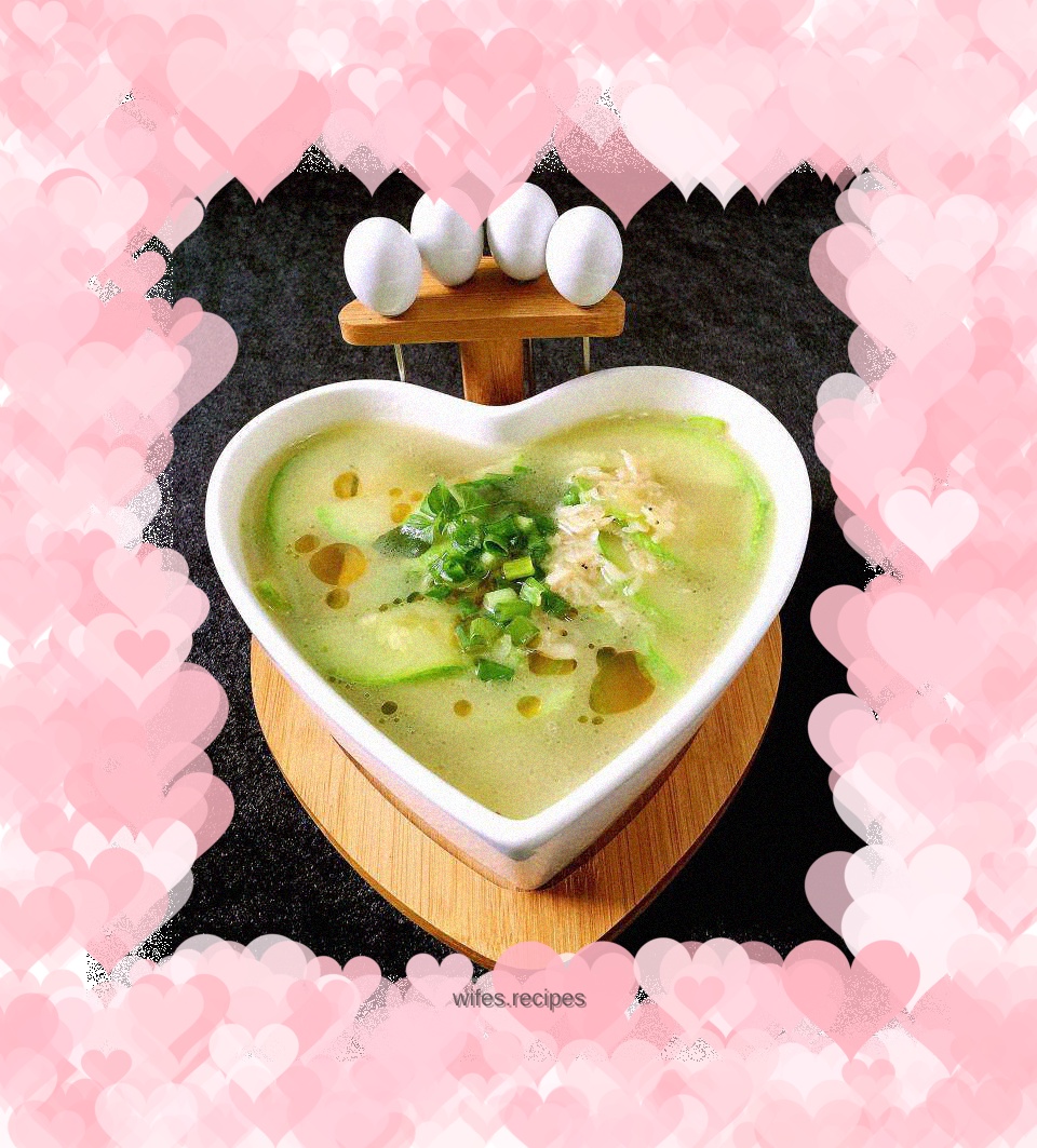 Zucchini and Dried Rice Soup