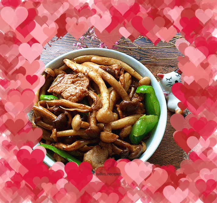 Pork slices and grilled mushrooms