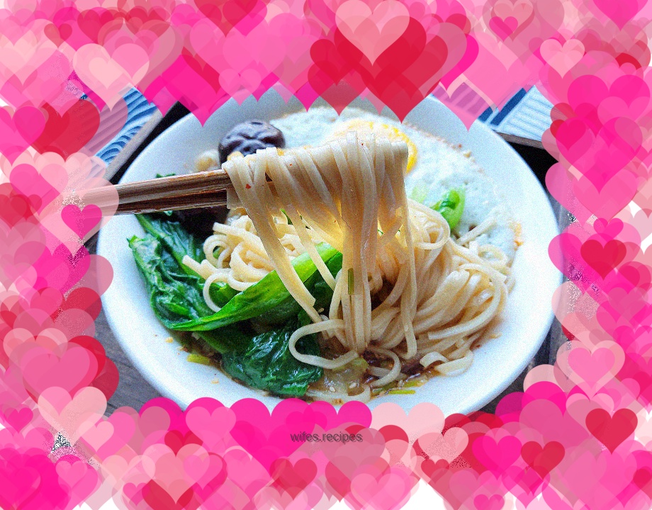 Mushroom Omelette Noodles