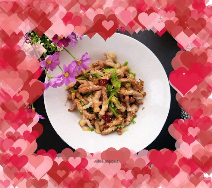 Spicy sesame shredded pork