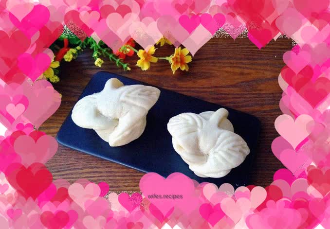 Little Apple Blossom Bun