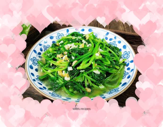 Fried radish greens with shrimps