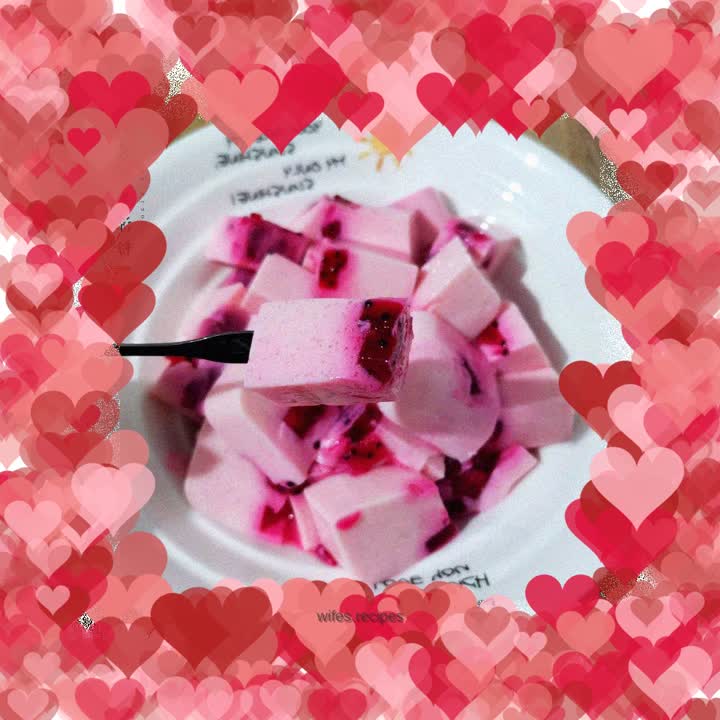 Milk dragon fruit jelly