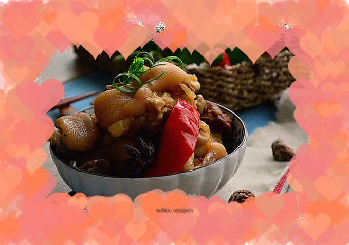 Plum-flavored pig's trotters