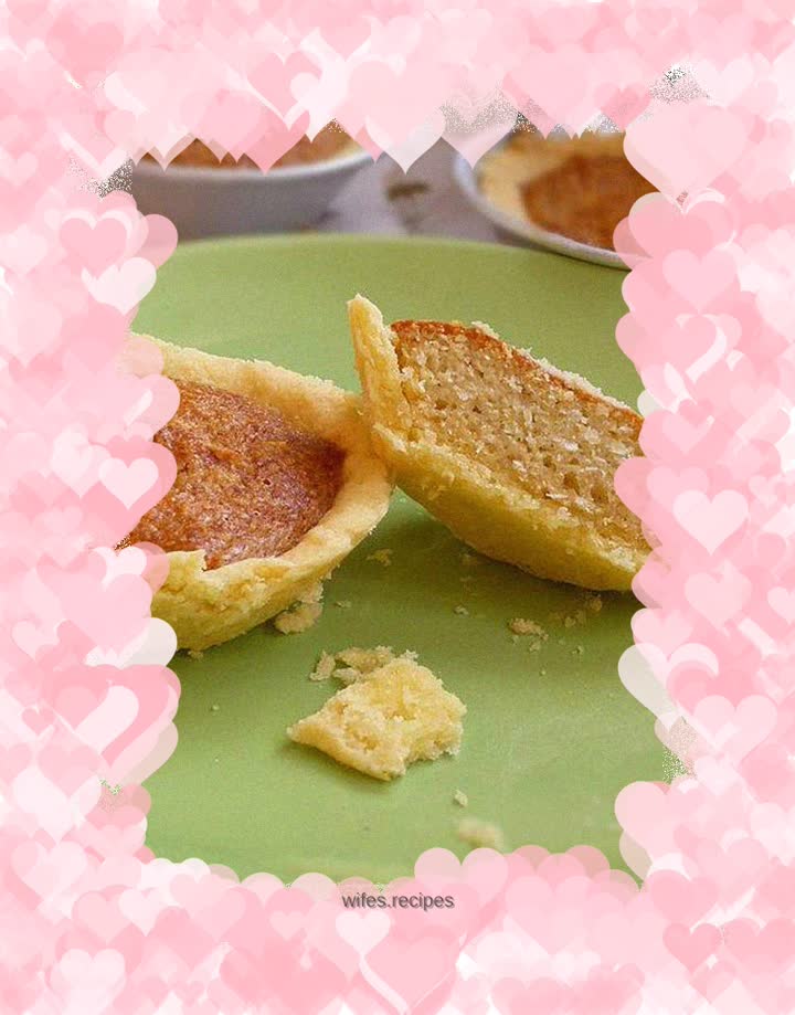 Shredded coconut cake