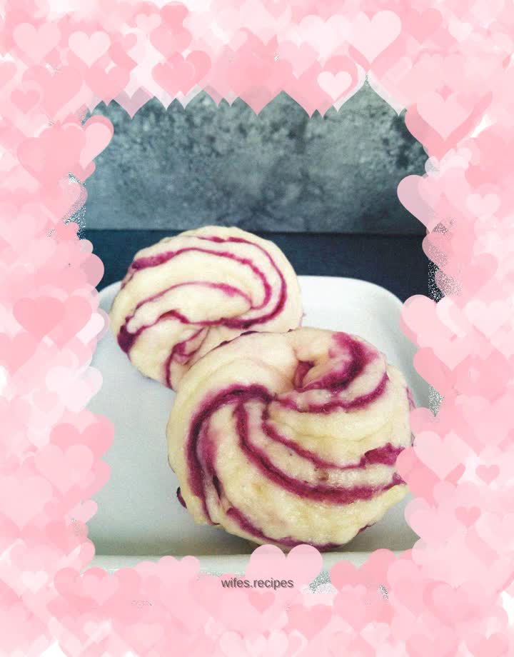 Purple sweet potato rolls