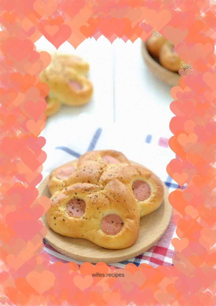 [Tomato Recipe] Black Pepper Ham Bread – flower-like ham bread