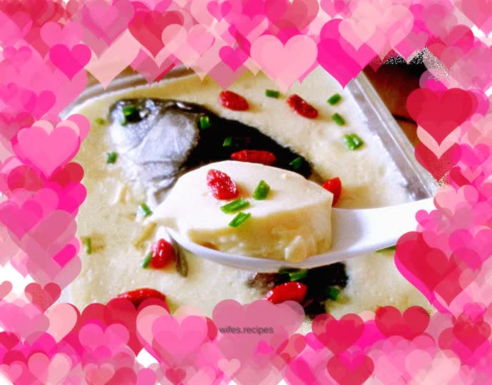 Crucian carp steamed egg custard