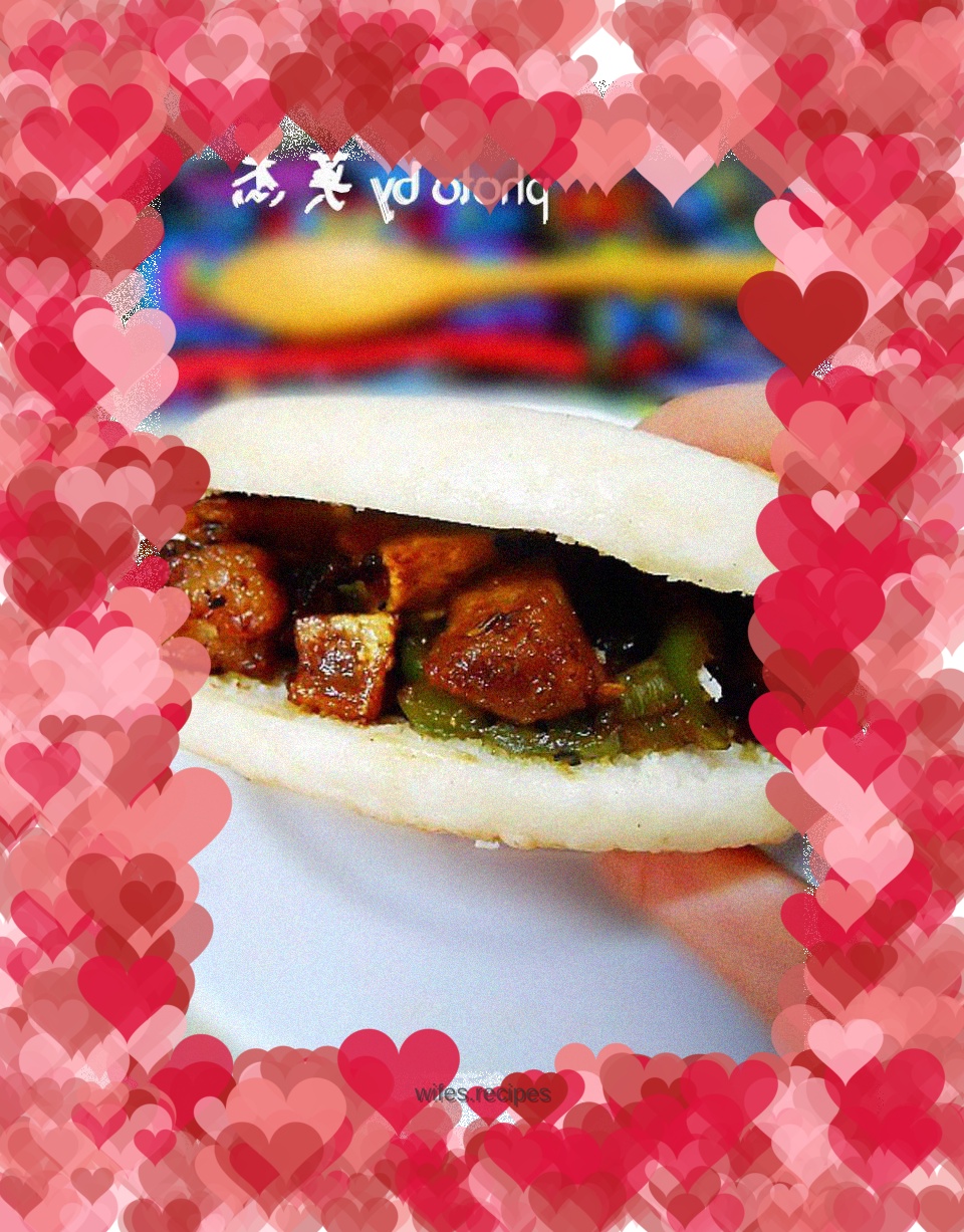 Fried buns with oil residue