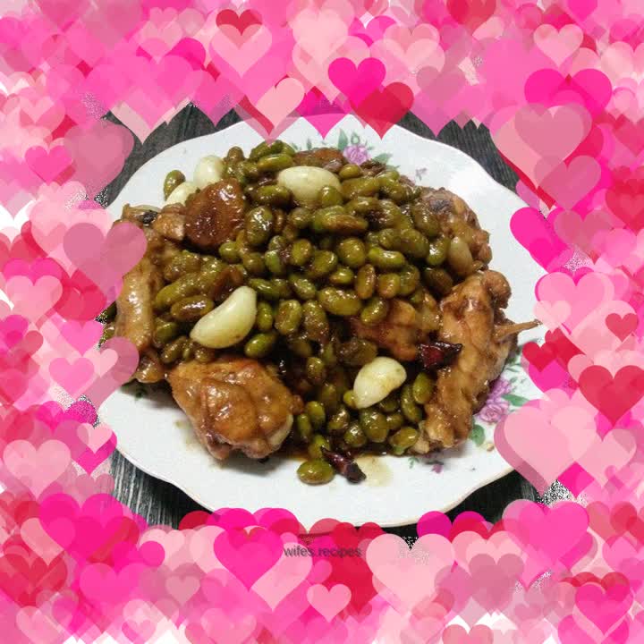 Braised chicken legs with edamame