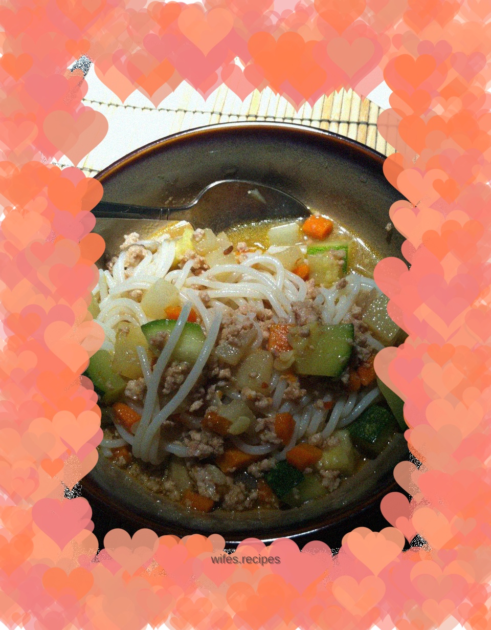 Simple and delicious tripe minced pork noodles/rice noodles