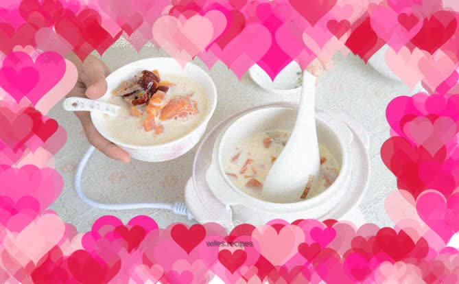 Red dates and papaya stewed in milk