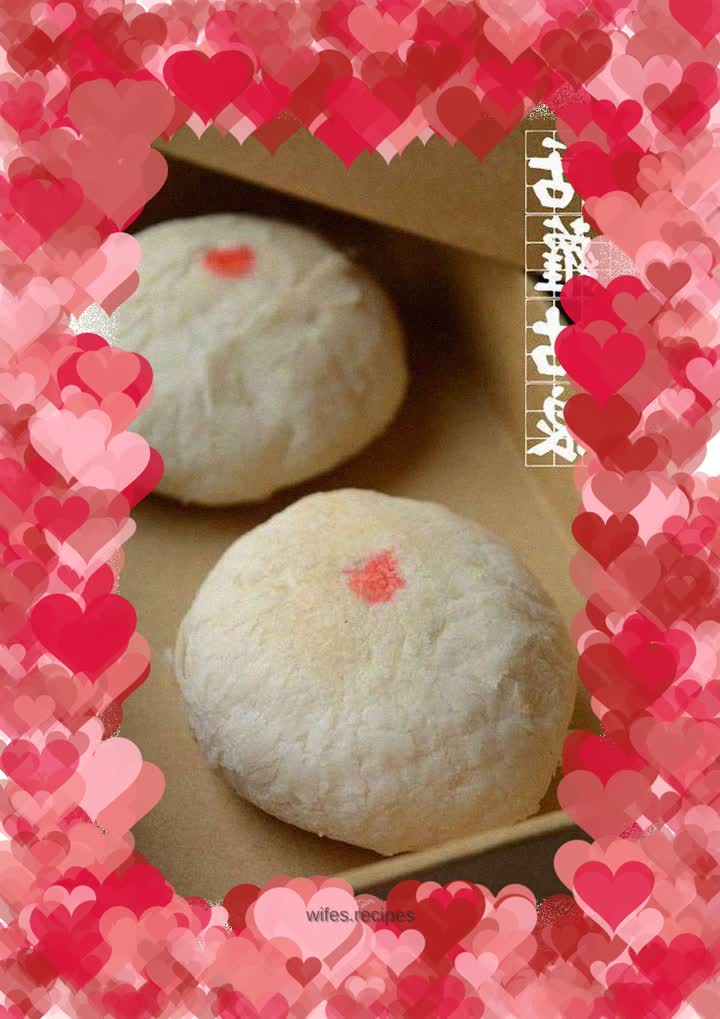 Soviet-style salt and pepper mooncakes