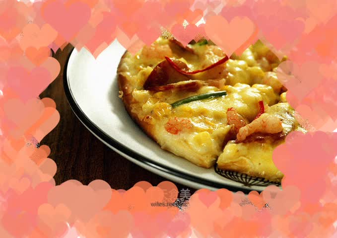 Whirlpool's special white sauce seafood pizza