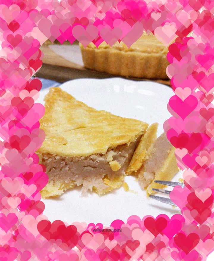 Crispy and delicious taro pie