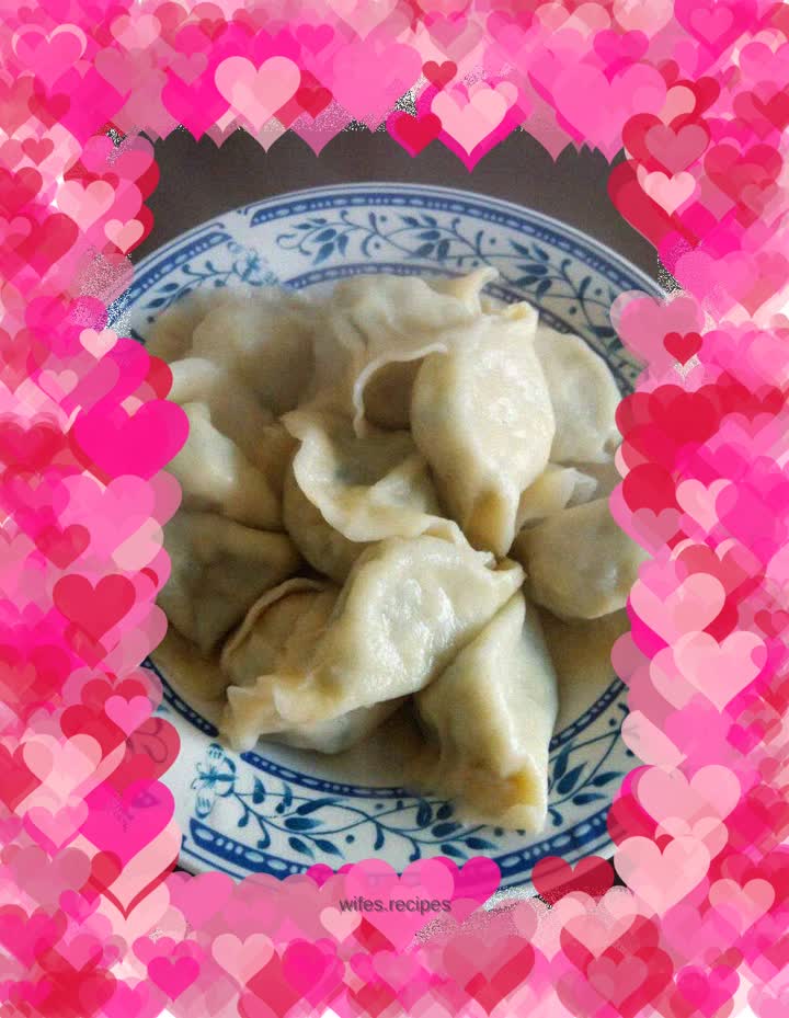 Vegetarian dumplings stuffed with three kinds of fresh food