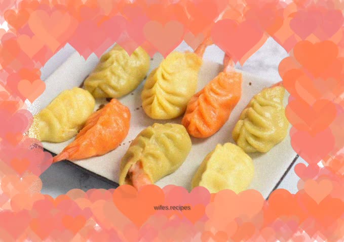 Colorful shrimp dumplings (with whole shrimp inside)