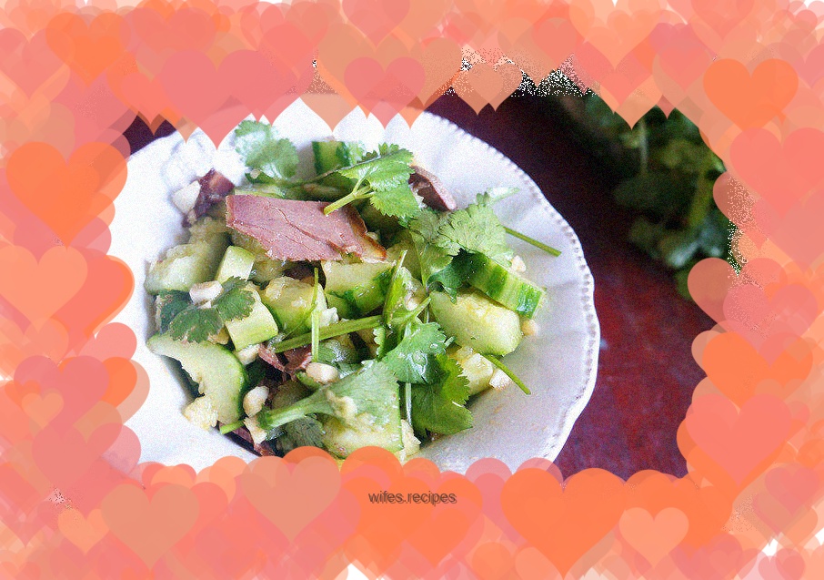 Beef with coriander and cucumber