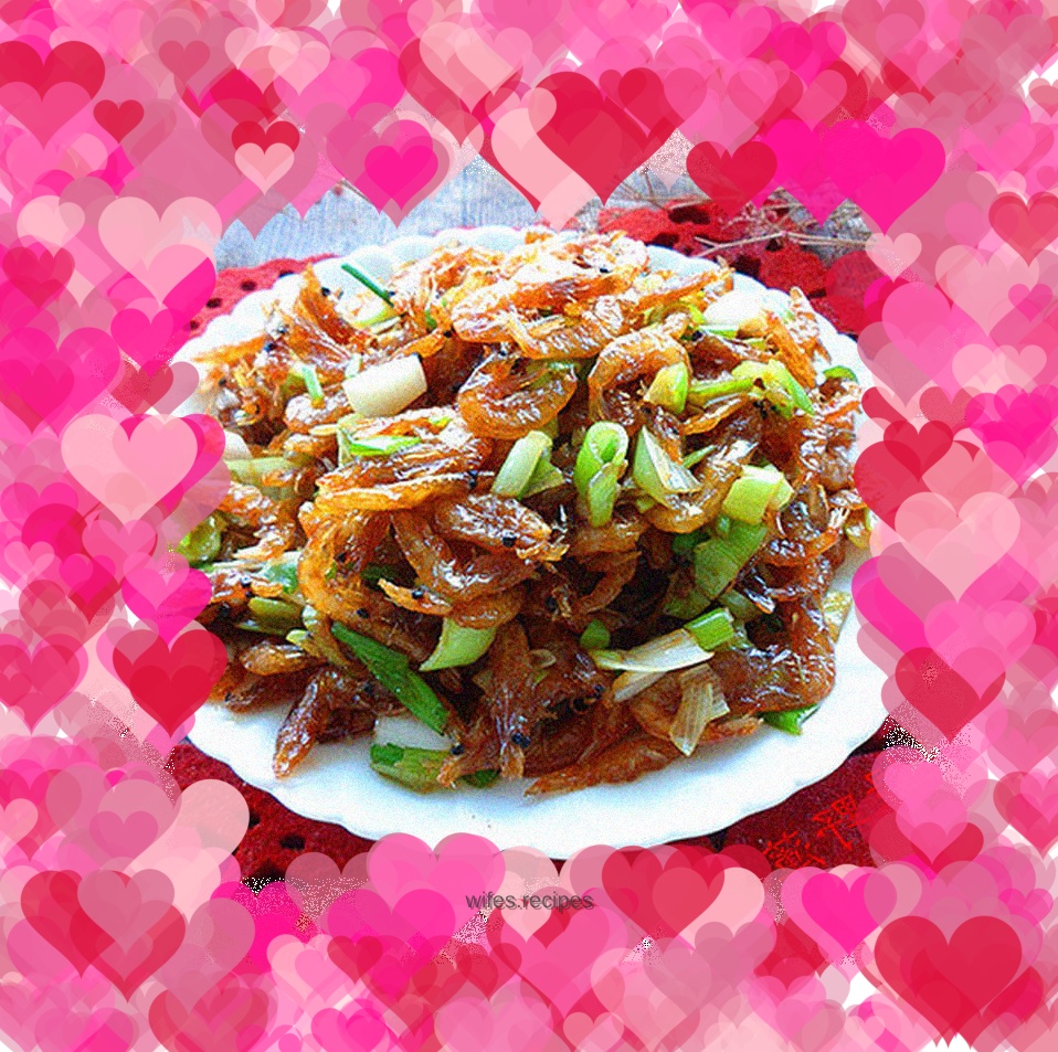 Fried red shrimp skin with chopped green onions