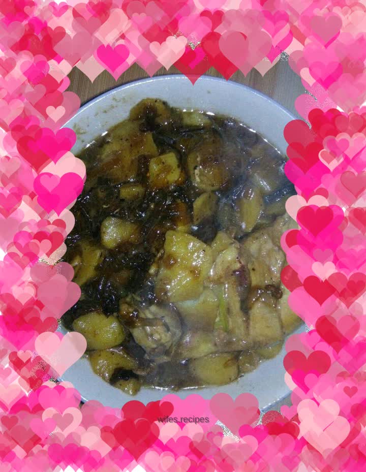 Stewed Vermicelli with Chicken Legs and Potatoes