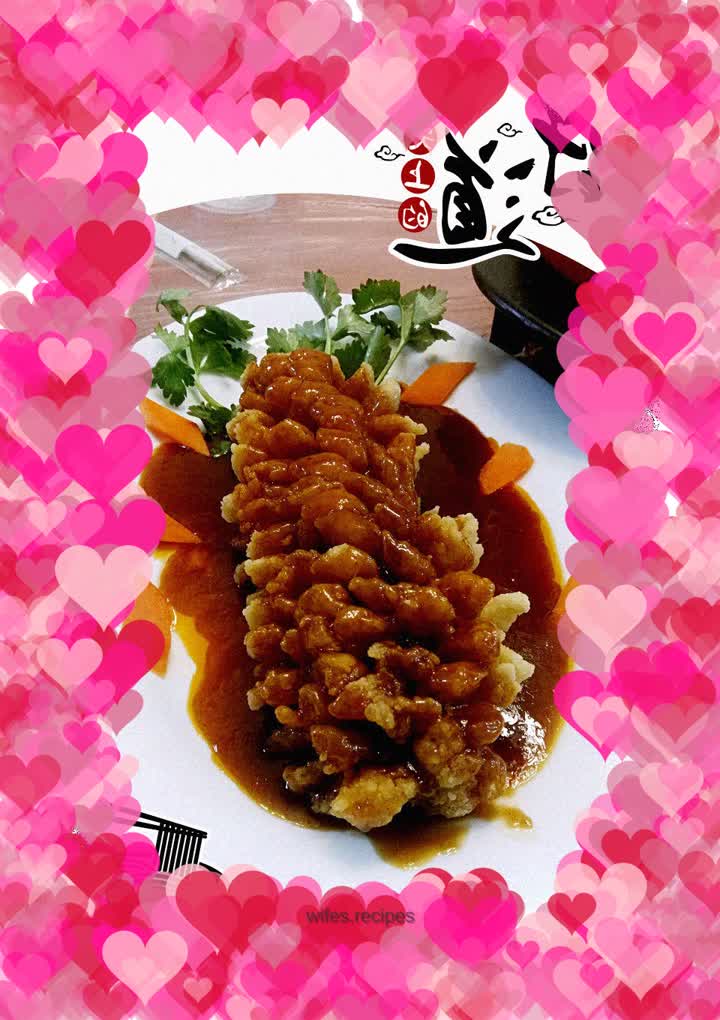 Pineapple fish with tomato sauce