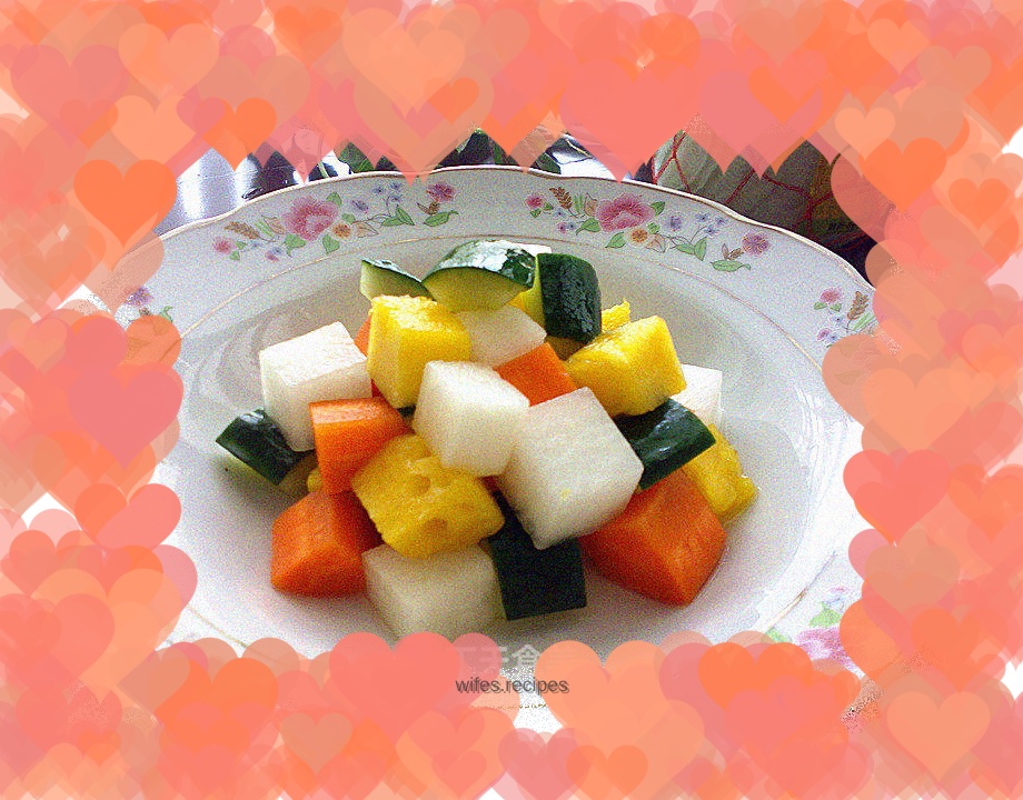 Fruit vinegar assorted pickles