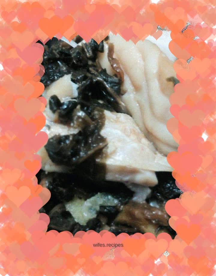 Steamed fish belly with pickled vegetables