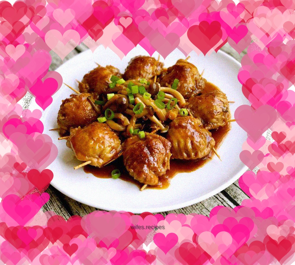 Crab-flavored Mushroom Chicken Wings with Rice