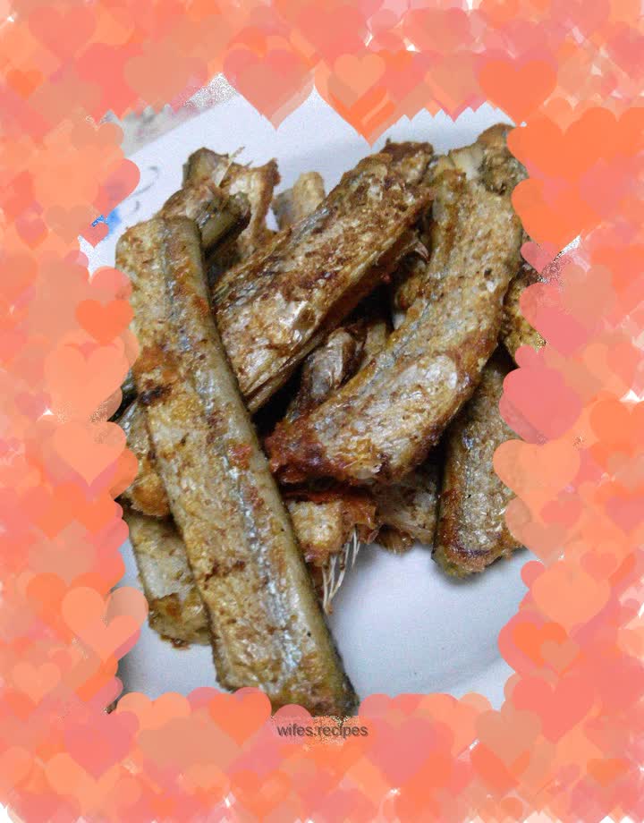 Pan-fried saury
