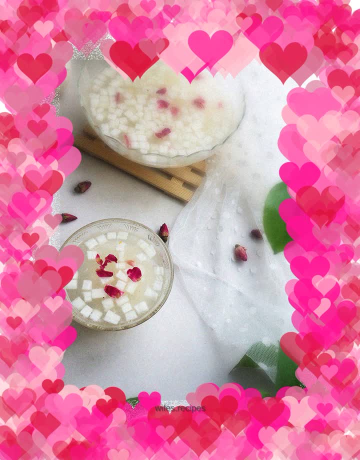 Crystal cabbage and snow pear soup