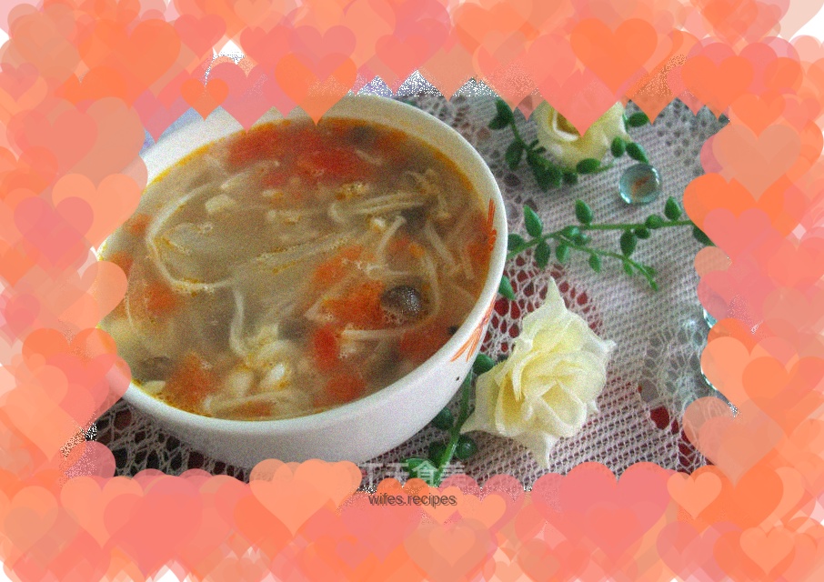 Mushrooms are a family, a pot of sweet and sour soup