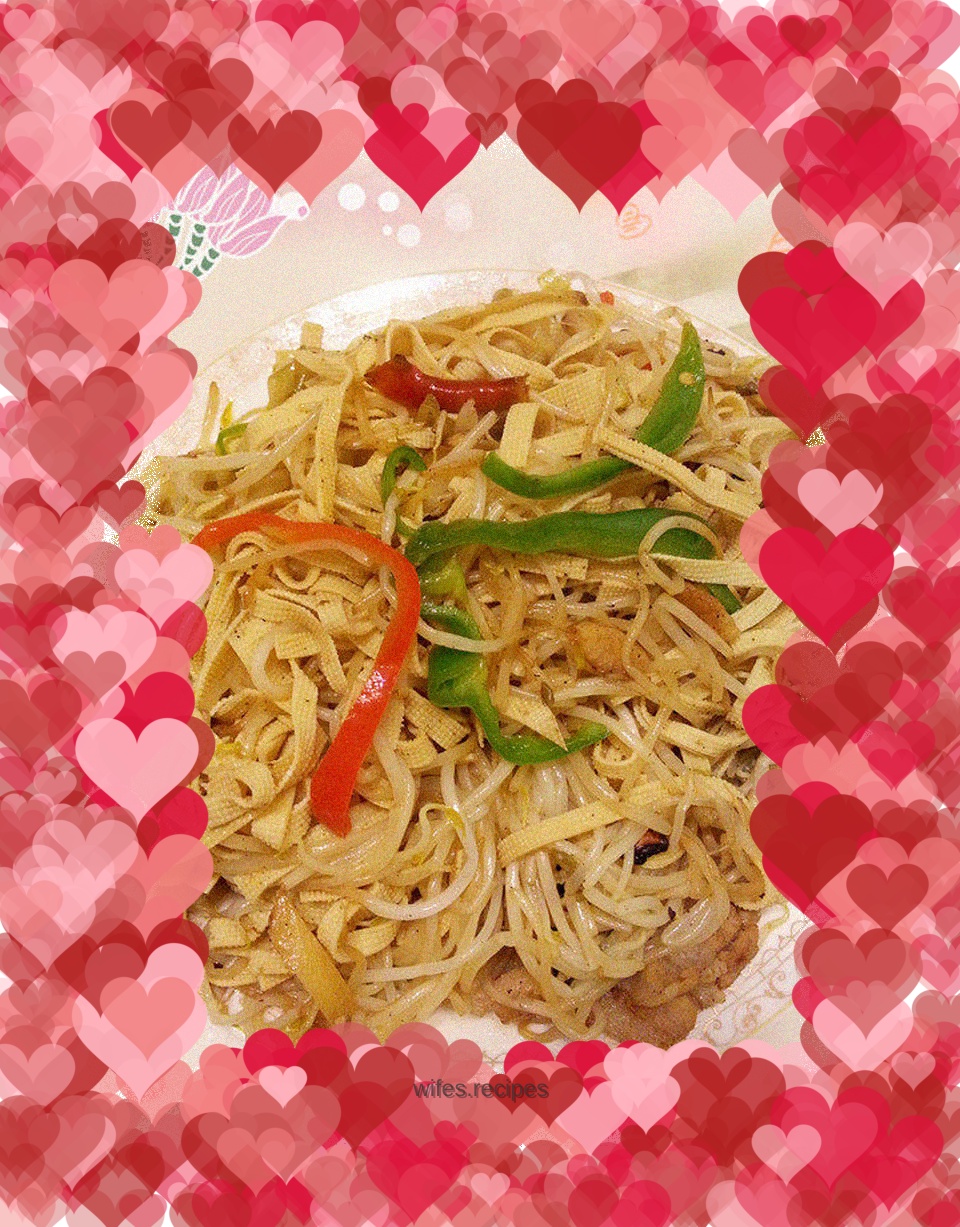 Stir-fried silver sprouts with tofu skin