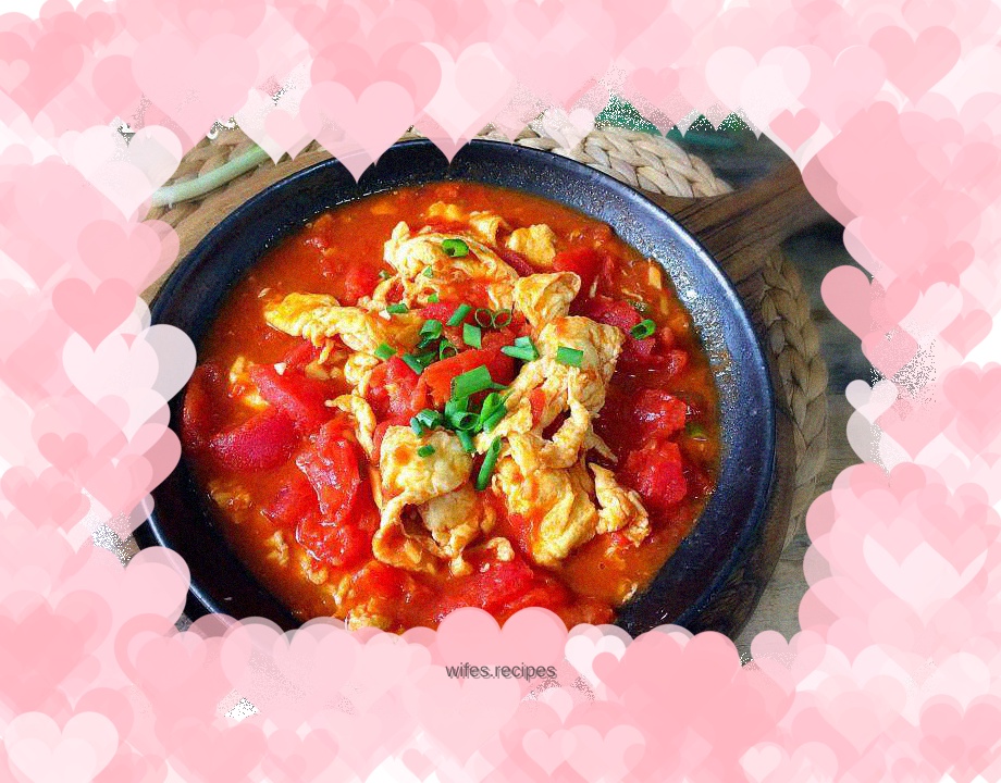 Scrambled eggs with tomatoes