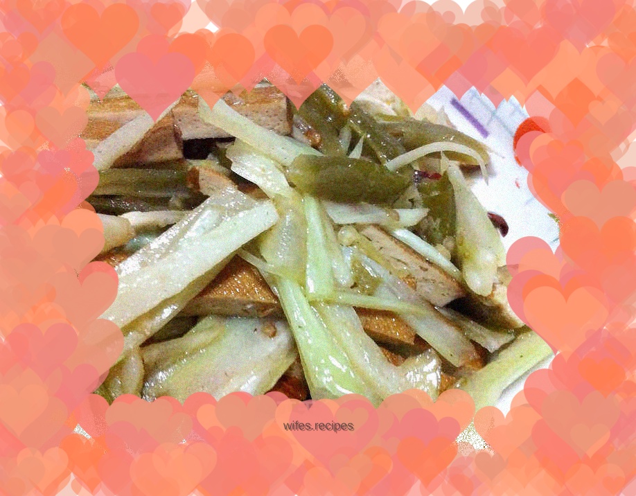 Pickled pepper cauliflower stems