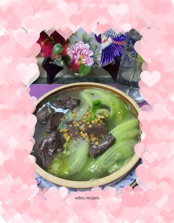 Duck blood lettuce soup