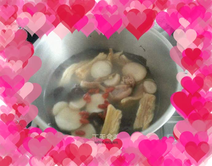 Mushroom and Chicken Soup